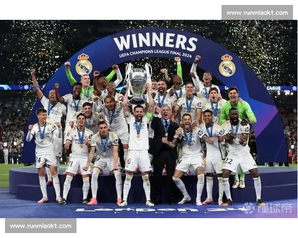 皇马与利物浦激战欧冠小组赛 双方争夺小组头名席位